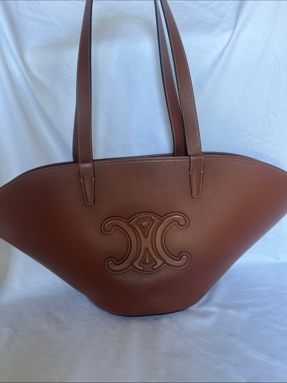 CELINE Medium Calfskin Cuir Triomphe Couffin Tote Bag Brown